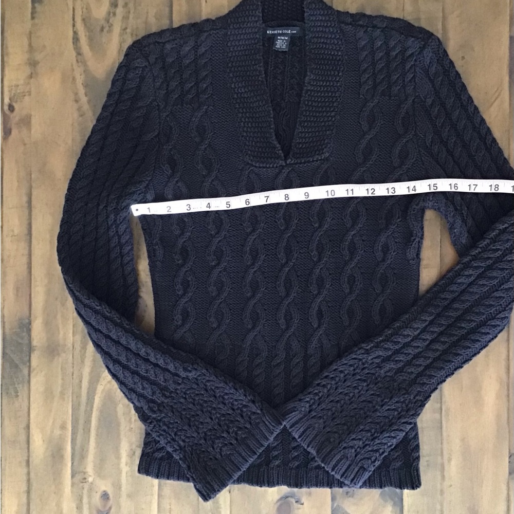 Kenneth Cole Sweater - Picture 9 of 11